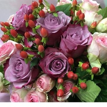 ピンクの濃淡で花束をお届けしました。｜「松花園」　（兵庫県神戸市須磨区の花キューピット加盟店 花屋）のブログ